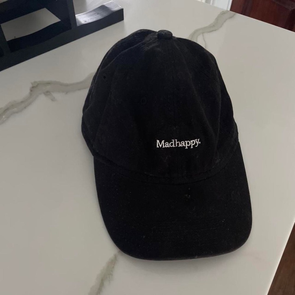 Madhappy hat